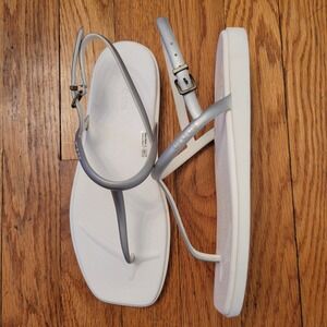 Crocs Gray Silver Strappy Buckle Sandals 7 MIAMI THONG Summer‎ Beach Comfort